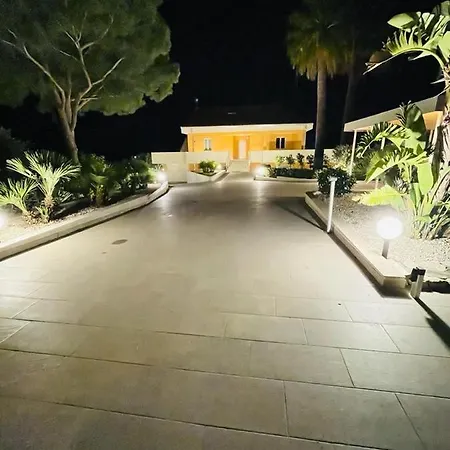 Vesta Holiday home