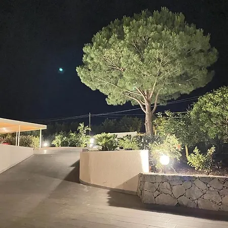 Vesta Holiday home *